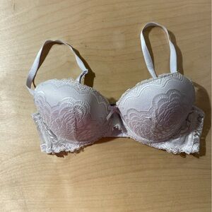 Elegant Lace No Wire  Bra - White 34 C (IR)